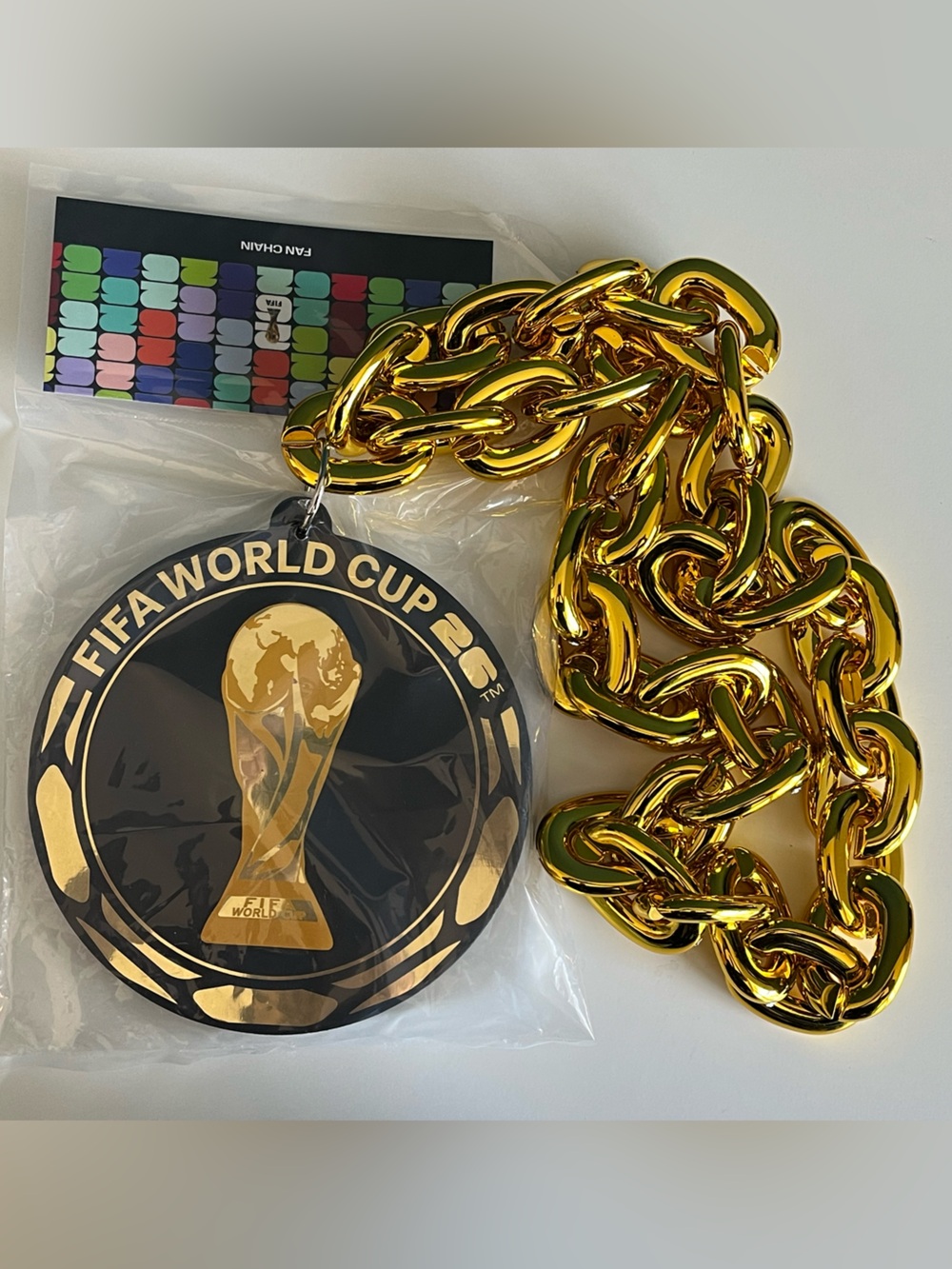 FIFA World Cup 2026 USA Foam Necklace Chain Trophyman Soccer Football NWT